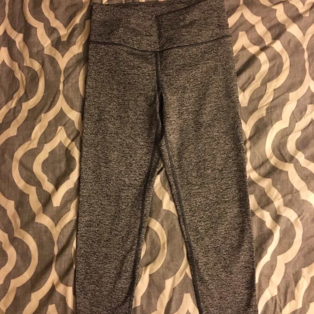 Knockout by Victoria Secret workout capris